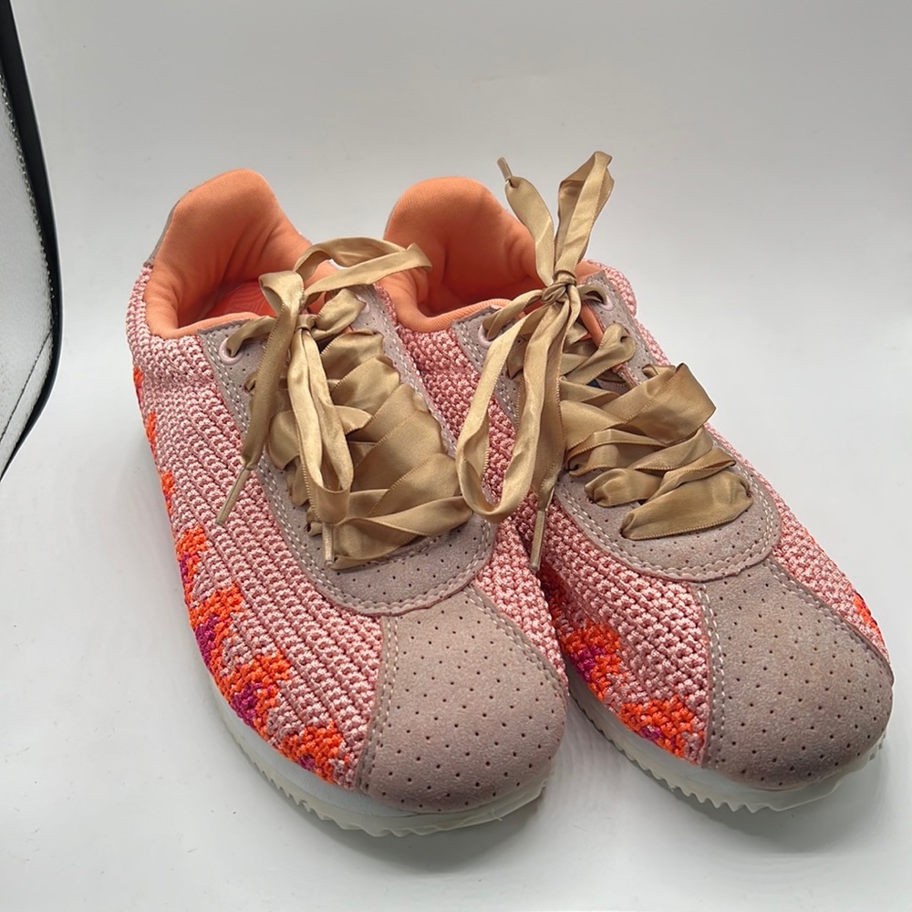 Poppy Tennis Shoes